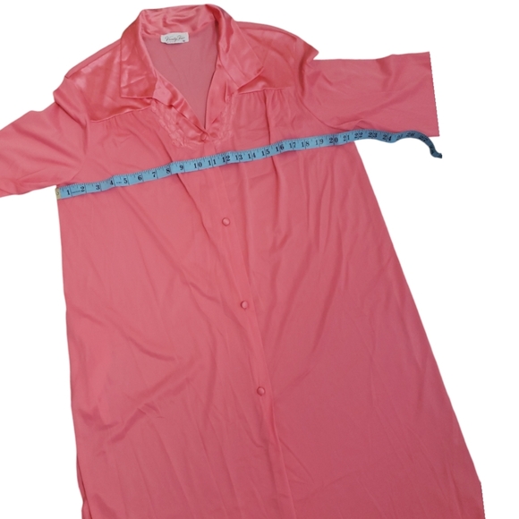 Vanity Fair Pink Robe Large Vintage 70’s Pockets Bottons size M - Picture 7 of 7